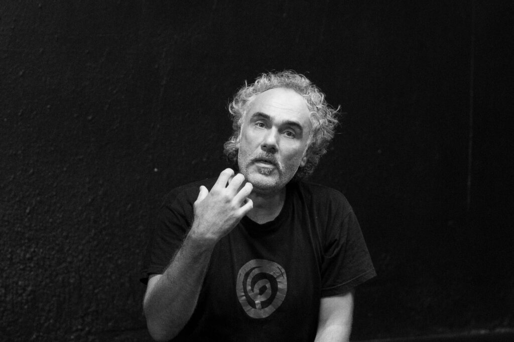 To Add a Small Stone fanis katechos